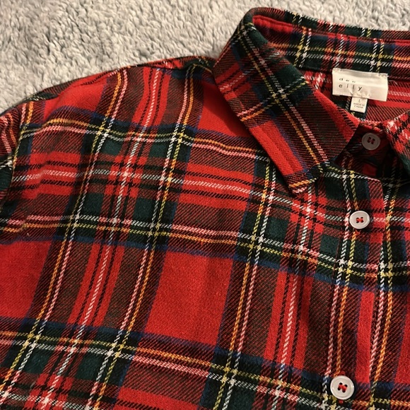 Vici Plaid Button up - Picture 2 of 4